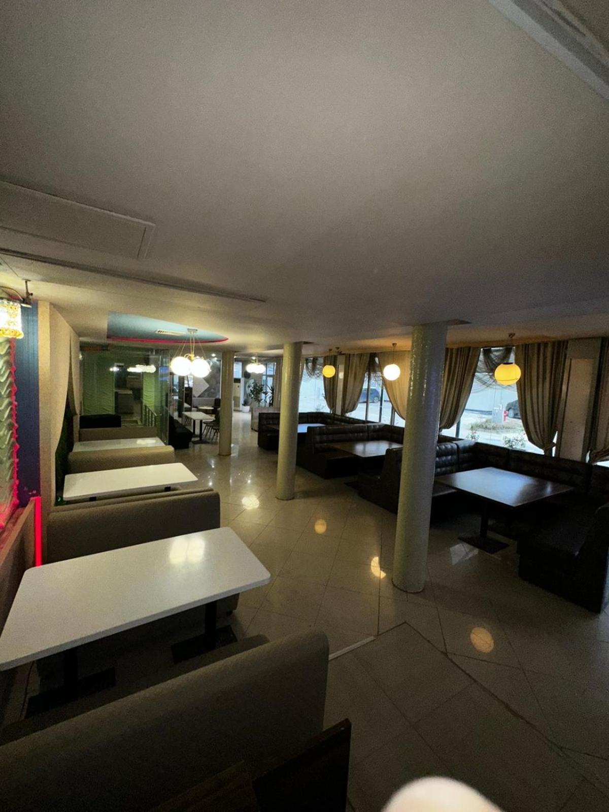 Danita Apartments & Diva Restaurant Bbq&Pool Bar Varna Bagian luar foto