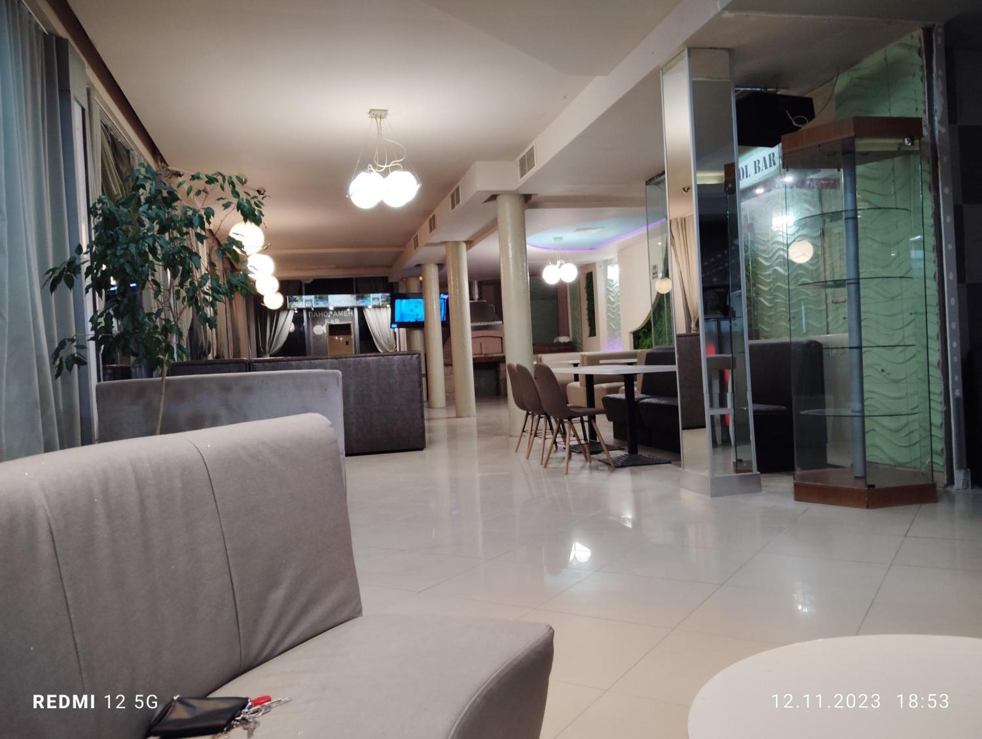 Danita Apartments & Diva Restaurant Bbq&Pool Bar Varna Bagian luar foto